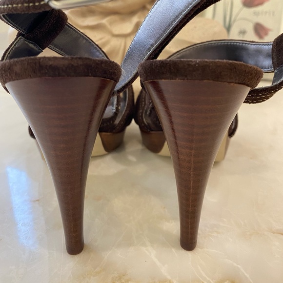 EUC Marc Fisher suede sandals - Picture 4 of 6